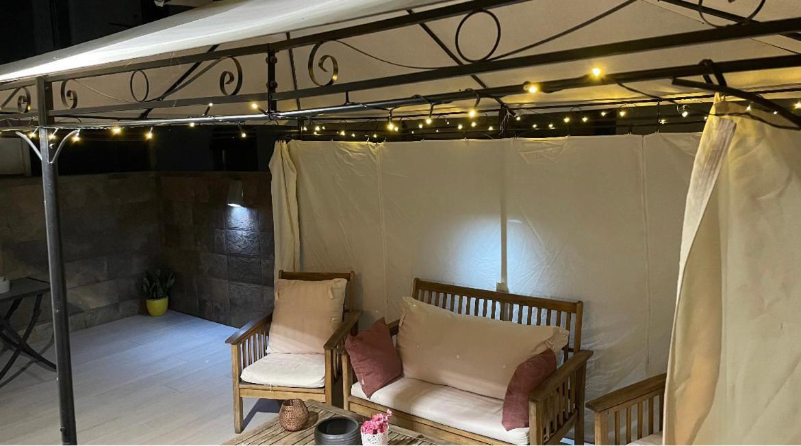 Apartamento Los Naranjos De Santa Justa Sevilla Eksteriør billede